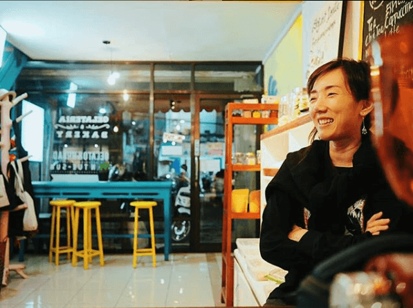 Kebun Roti dibangun oleh Siane Caroline dan pasangan atas dasar kesenangan membuat kue